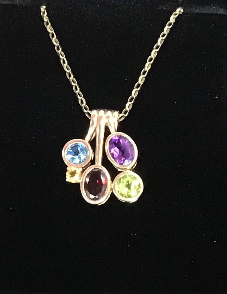 9ct Yellow Gold Multi Stone Pendant & 9ct 18” Belcher Chain (P15119)