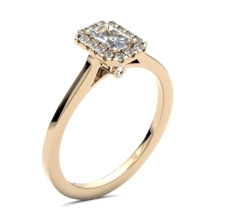 .26ct Emerald & Brilliant Cut Halo Set Diamond Cluster Ring