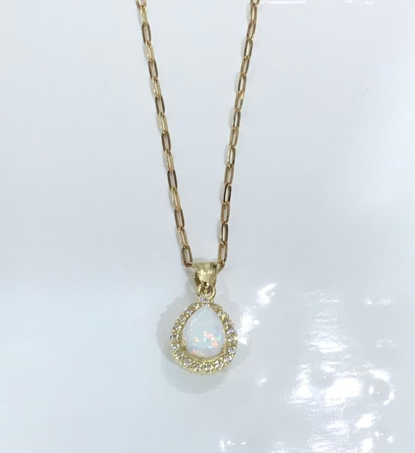 9ct Yellow Gold Opal & Cubic Zirconia Pendant (Pd454)
