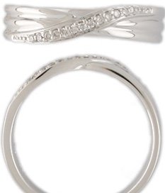 9ct Brilliant Cut Crossover Claw Set Shaped Wedding Ring