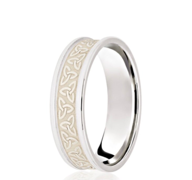 9ct Concave Celtic Flat Court Wedding Ring (L101)